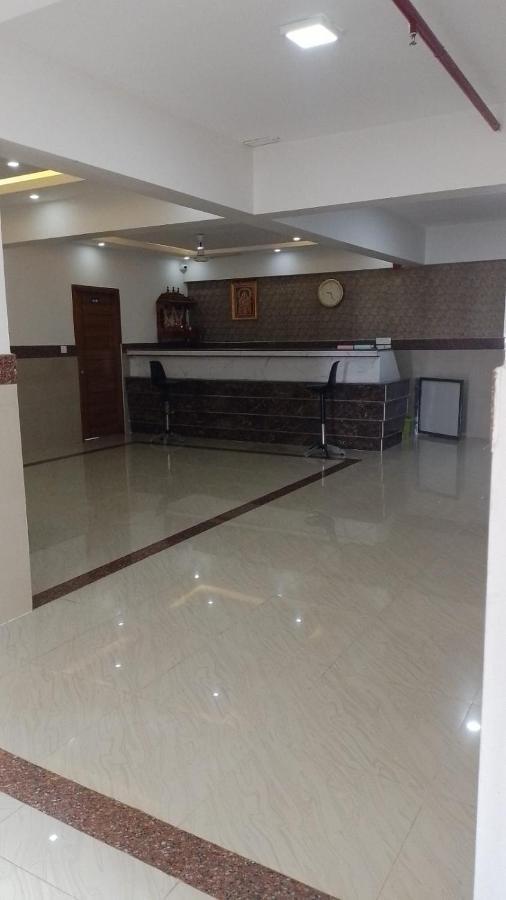Dwarka Lodging & Boarding Mulki Exterior photo